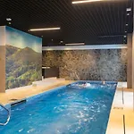 Park B22- Z Dostepem Do Basenu, Sauny, Jacuzzi, Silowni דירה *