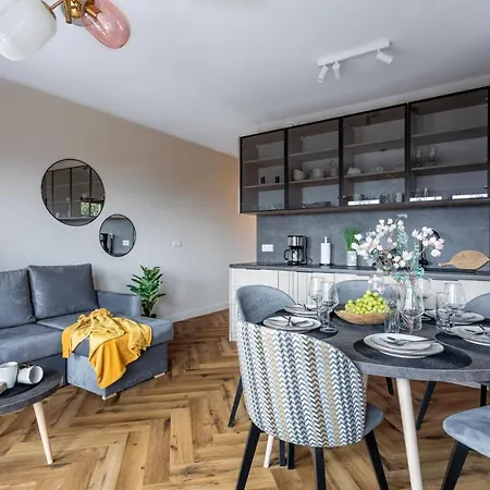 Park B22- Z Dostepem Do Basenu, Sauny, Jacuzzi, Silowni Apartamento